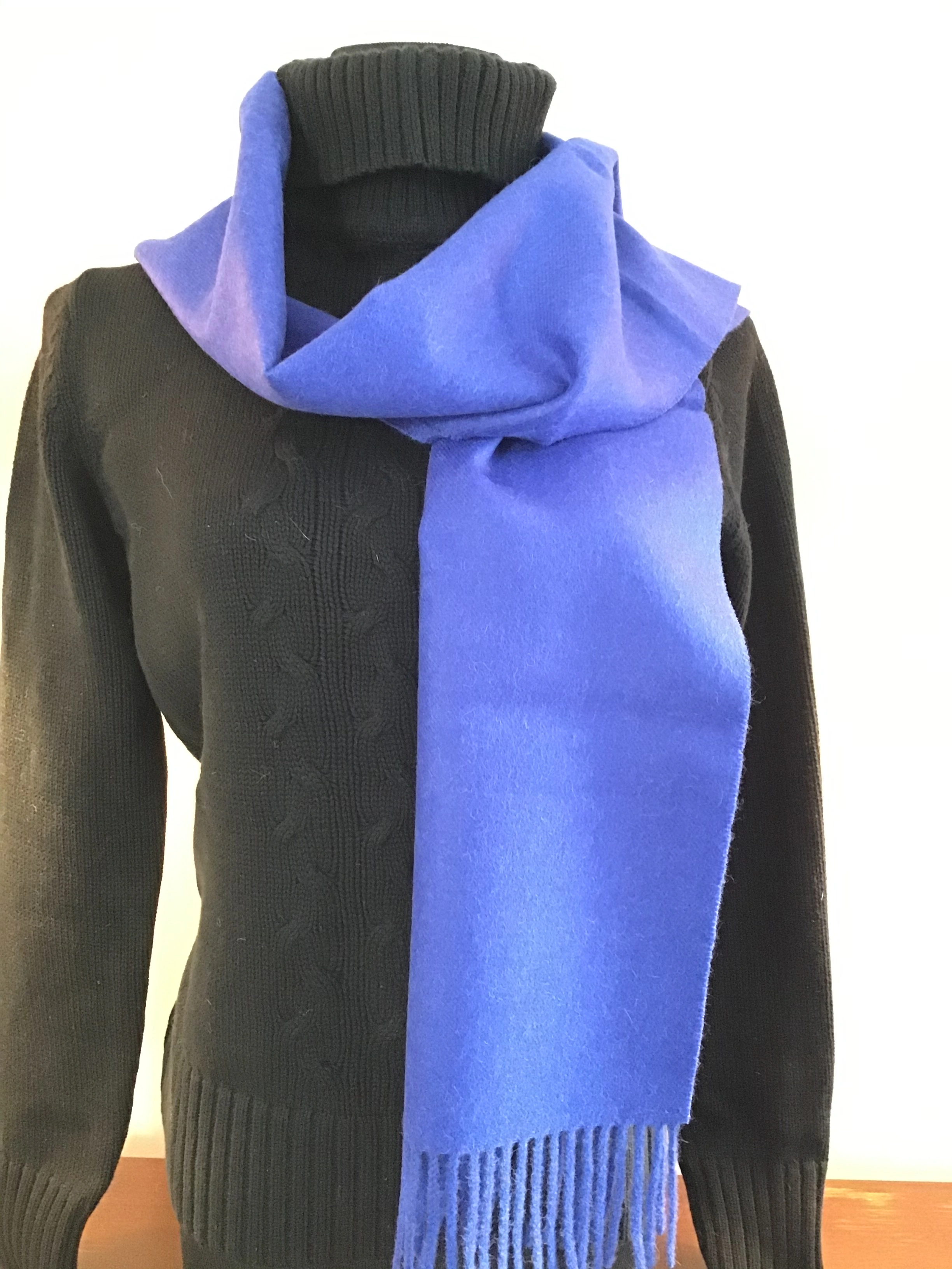 Cozy Cashmere-Like Alpaca Scarf: Luxuriously Soft & Warm for Winter.